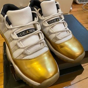 Air Jordan 11 Retro Low “Closing Ceremony”
